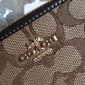 New Coach Wristlet! Perfect for Christmas!